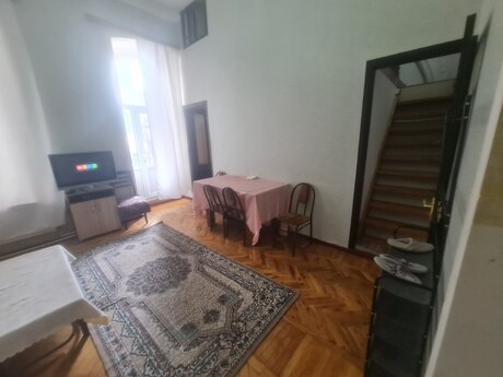 3-otaqlı mənzil, Molla Vəli Vidadi küç.93, 69 m²