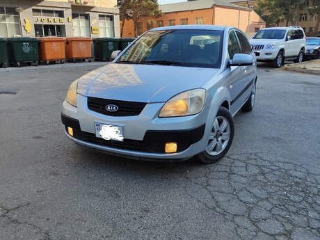 KIA Rio, 2005 il KIA Rio, 2005 il