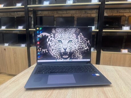 Huawei MateBook D16