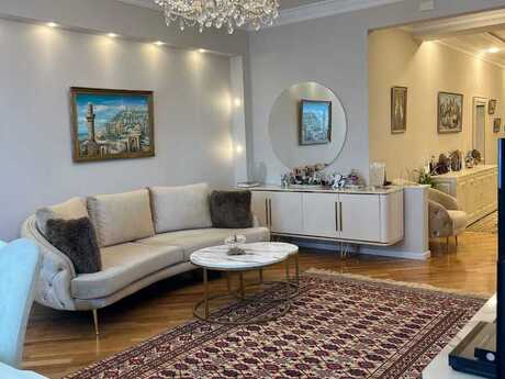 3-otaqlı yeni tikili, Memar Əcəmi m., 110 m²