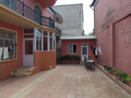 Bakıxanovda 6 otaqlı həyət evi satılır, 280 m², 350 000 AZN, şəkil 2 / 12