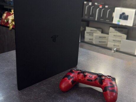 PlayStation 4 Slim 1TB