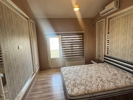 Qurtuluş 93 kompleksində 4 otaqlı yeni tikili mənzil satılır, 100 m², 85 000 AZN, şəkil 4 / 12