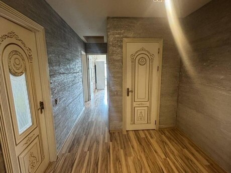 Qurtuluş 93 kompleksində 4 otaqlı yeni tikili mənzil satılır, 100 m², 85 000 AZN, şəkil 3 / 12