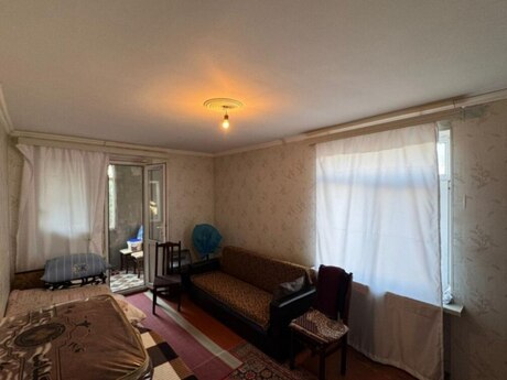Əmircanda 1 otaqlı köhnə tikili mənzil satılır, 40 m², 79 000 AZN, şəkil 3 / 12