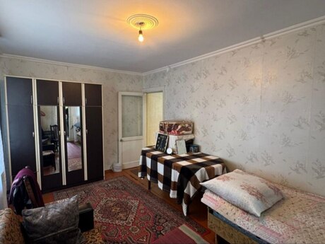 Əmircanda 1 otaqlı köhnə tikili mənzil satılır, 40 m², 79 000 AZN, şəkil 4 / 12
