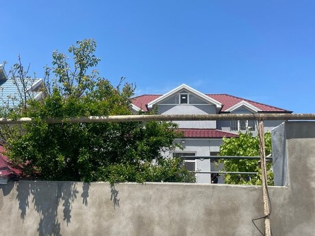 4 otaq · 180 m²