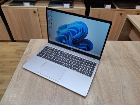 Noutbuk HP 250 G10 i5 1335U 16GB RAM 512GB SSD Noutbuk HP 250 G10 i5 1335U 16GB RAM 512GB SSD