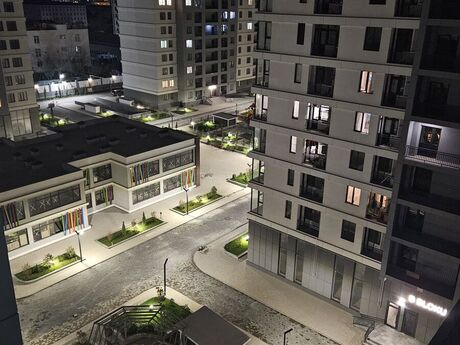 3 otaq · 120 m² · 4/16 mərtəbə, İnşaatçılar