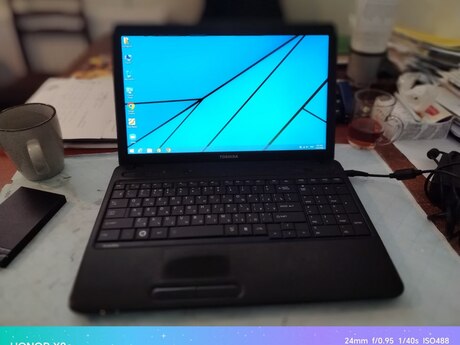 Noutbuk Toshiba 
