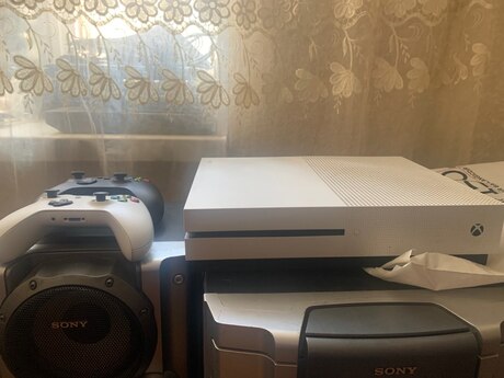 Xbox One S