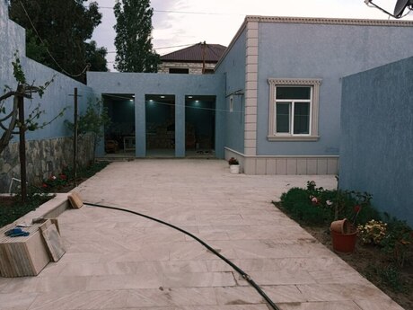 Şüvəlanda 4 otaqlı həyət evi satılır, 120 m², 140 000 AZN, şəkil 2 / 6