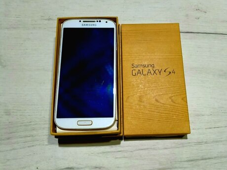 Samsung Galaxy S4 White Frost 16GB/2GB