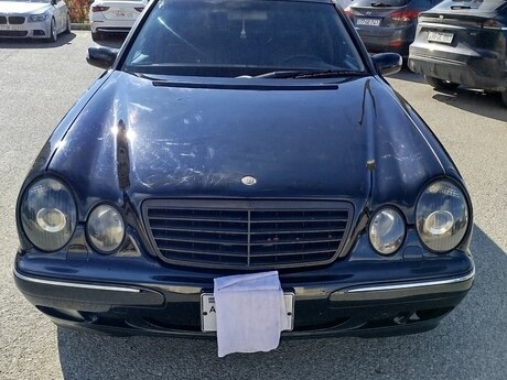 Mercedes E 320, 1999 il