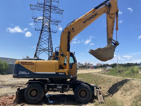 Hyundai 210-w9, 2013 il Hyundai 210-w9, 2013 il