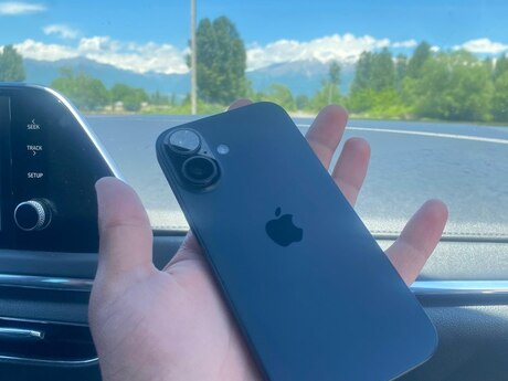 Apple iPhone 16 Black 128GB/8GB