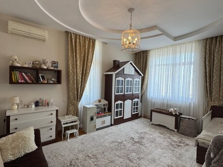 7 otaq · 360 m²