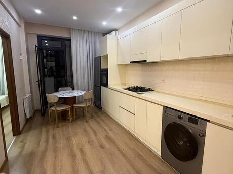 2-otaqlı yeni tikili kirayə verilir, Gəncə pr., 55 m²