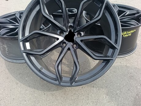 BMW, Range Rover diski R22