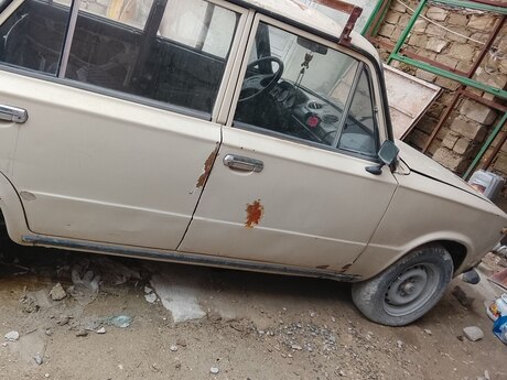 LADA (VAZ) 21011, 1971 il