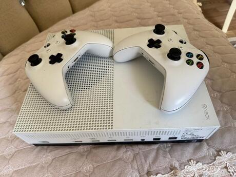 Xbox One S 1TB