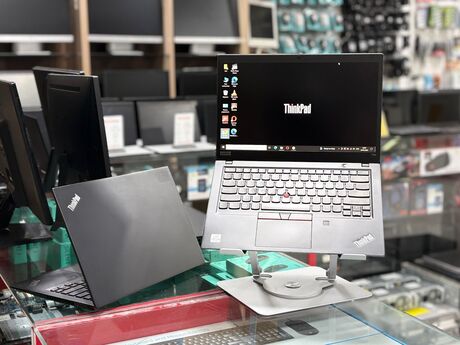 Noutbuk Lenovo ThinkPad T14s 
