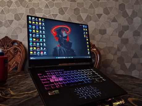 Noutbuk Asus Rog Strix G513 Noutbuk Asus Rog Strix G513