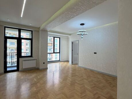4-otaqlı yeni tikili, Balaəmi Dadaşov küç., 117 m²