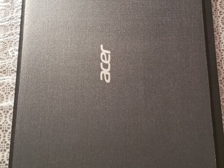 Noutbuk Acer