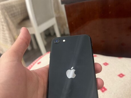 Apple iPhone SE (2020) Black 128GB/3GB