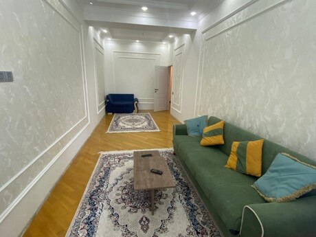 2-otaqlı yeni tikili kirayə verilir, Azadliq pr., 80 m²