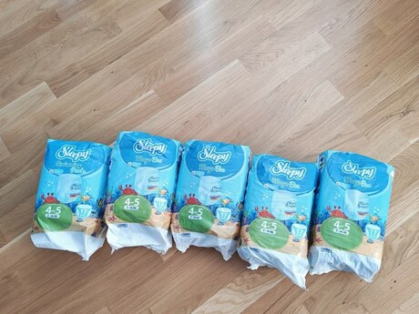 Üzgüçülük bəzi "Sleepy" 