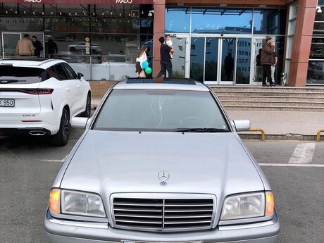 Mercedes C 230, 1998 il