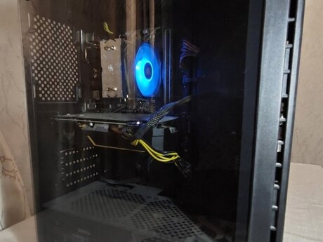 GTX 1660 Ti / 16 GB RAM) + 27m HP Monitoru