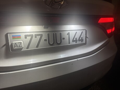 Qeydiyyat nişanı - 77-UU-144 Qeydiyyat nişanı - 77-UU-144