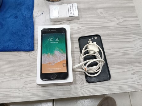 Apple iPhone 6S Silver 32GB