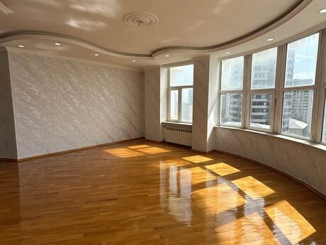 Продаётся 3-комнатная квартира в новостройке, Elmlər Akademiyası, 150 м², 435 000 AZN, фото 3 / 12