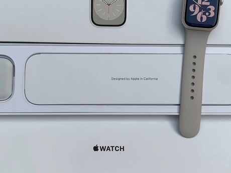 Apple Watch Series 8 Aluminum Cellular Starlight 45mm Apple Watch Series 8 Aluminum Cellular Starlight 45mm