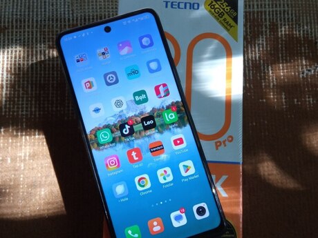 Tecno Spark 20 Pro Moonlit Black 256GB/16GB Tecno Spark 20 Pro Moonlit Black 256GB/16GB