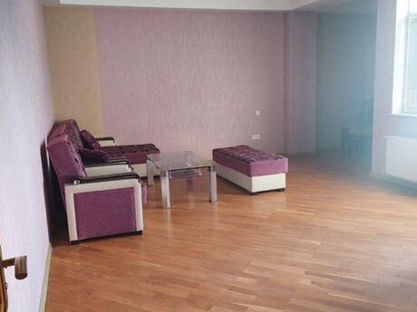 3-otaqlı yeni tikili kirayə verilir, H. Aslanov m., 120 m² 3-otaqlı yeni tikili kirayə verilir, H. Aslanov m., 120 m²