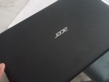 Noutbuk Acer