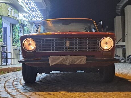 LADA (VAZ) 21013, 1982 il