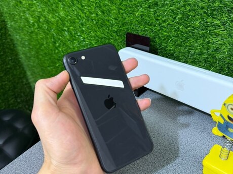 Apple iPhone SE (2020) Black 64GB/3GB