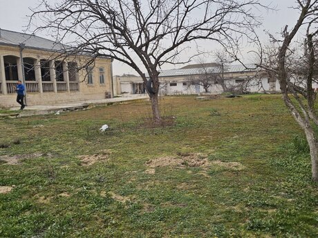 8 otaq · 300 m² · 1/1 mərtəbə, Maştağa