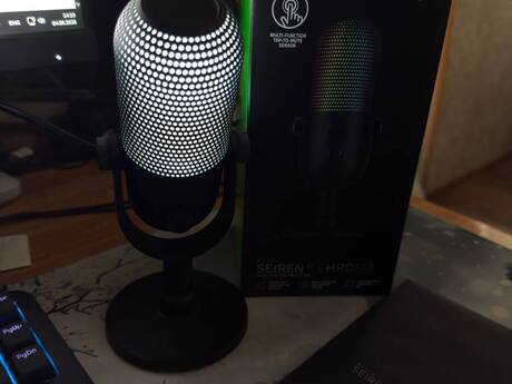 Mikrofon Razer Seiren V3
