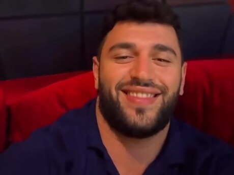 Satıcı-məsləhətçı işi axtarıram