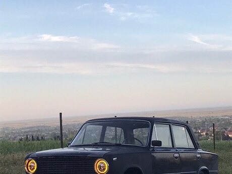 LADA (VAZ) 21011, 1980 il