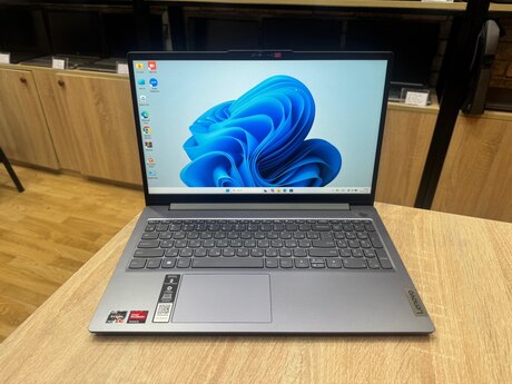 Lenovo IdeaPad Slim 3 Lenovo IdeaPad Slim 3