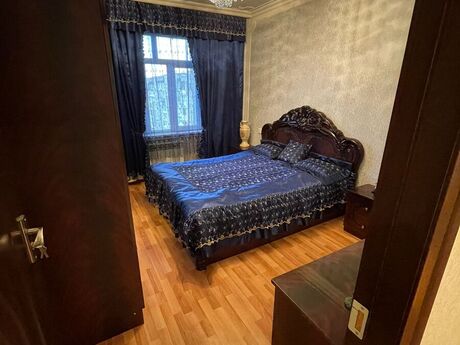 Elmlər Akademiyasında 3 otaqlı köhnə tikili mənzil satılır, 88 m², 207 000 AZN, şəkil 3 / 11