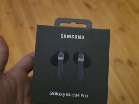 Qulaqlıq Samsung Galaxy Buds 4 Pro original 